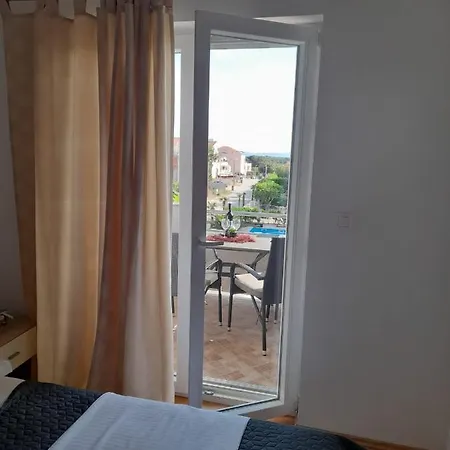 Hana Apartament