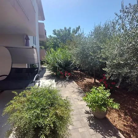 Apartment Hana Pakoštane