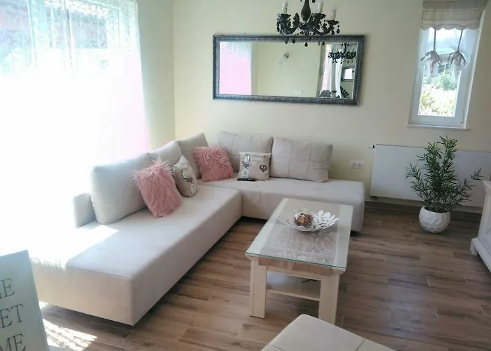 Hana * Пакоштане