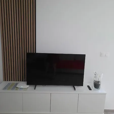 Hana Apartment *