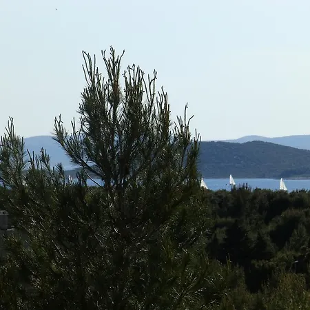 Hana * Pakoštane