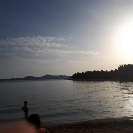 Hana Pakoštane